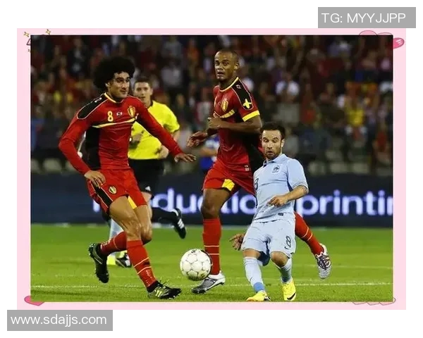 被低估的足球明星逆袭之路与辉煌成就的背后故事